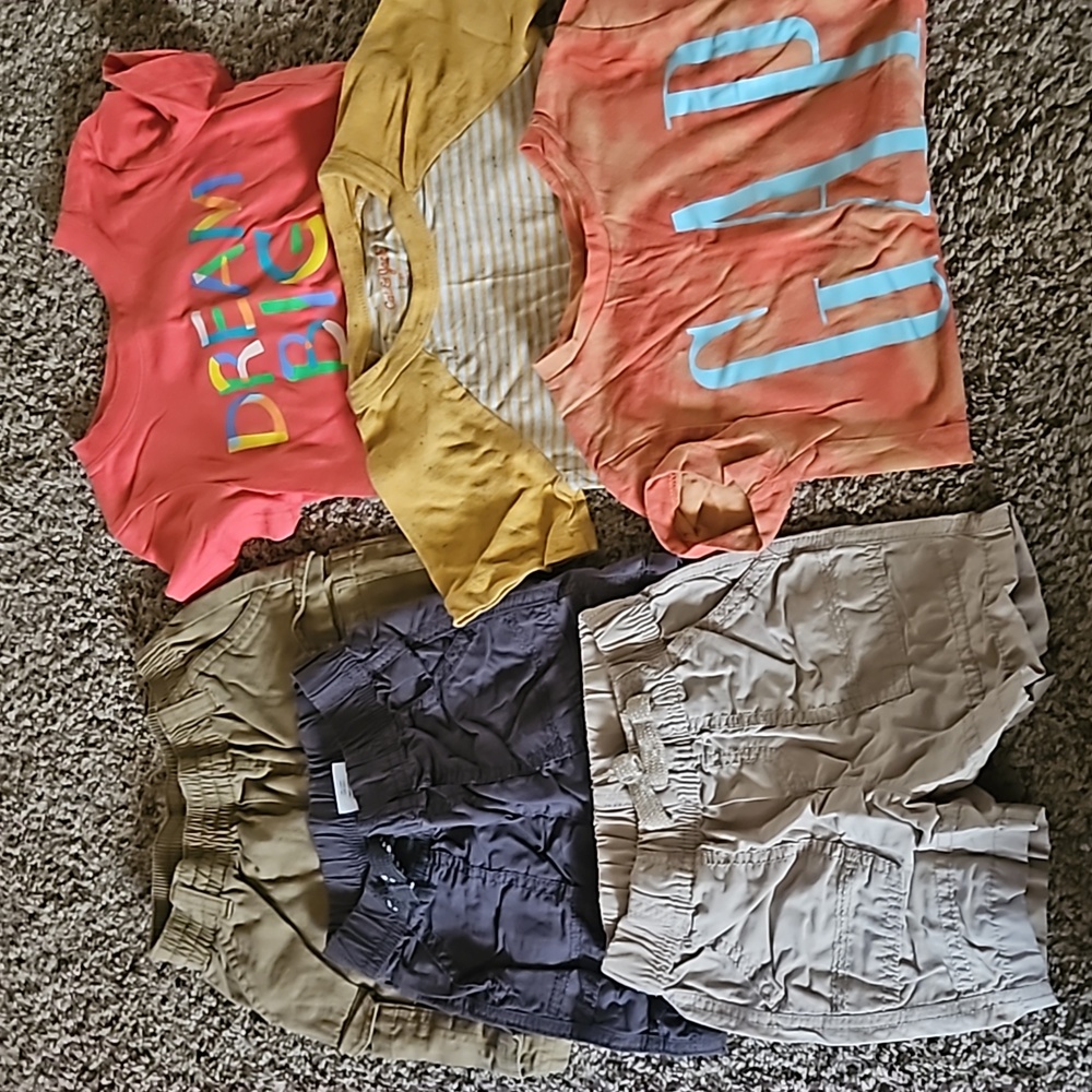 Boys t-shirts and shorts
